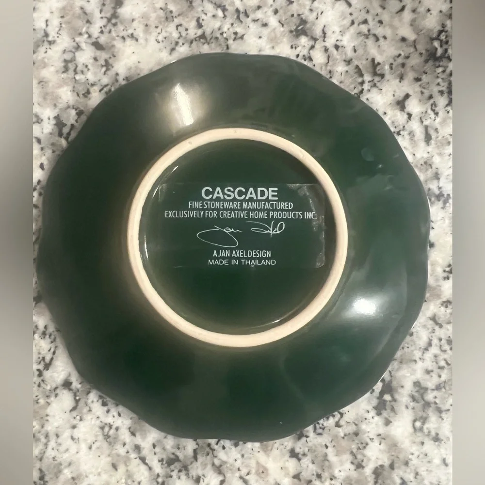 NWOT~Cascade Espresso Cups with Saucers  Green Set of 8 NEVER USED, STILL IN BOX